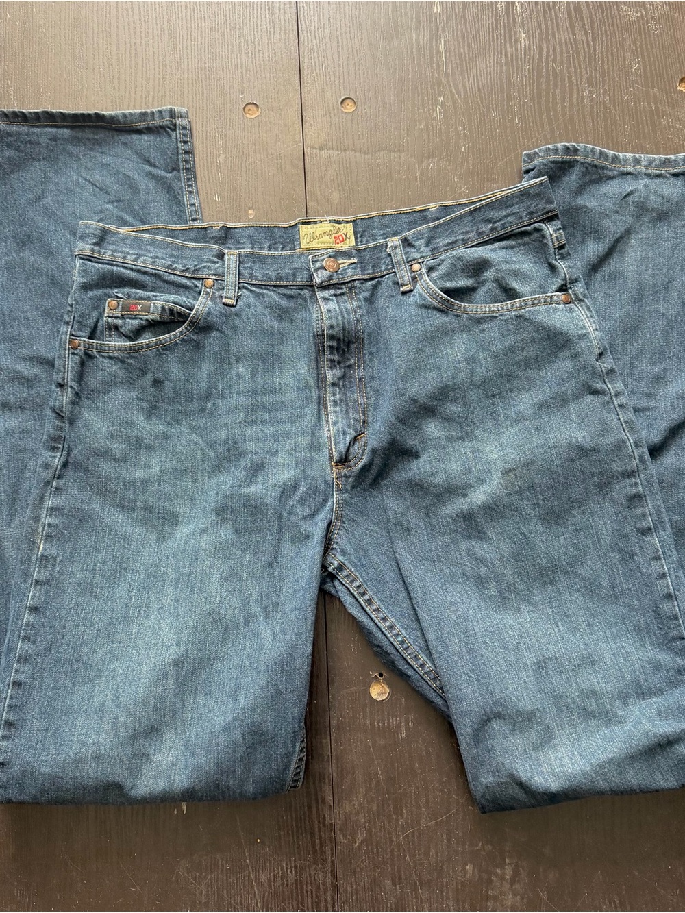 Wrangler Men's Relaxed Fit Blue Denim Jeans